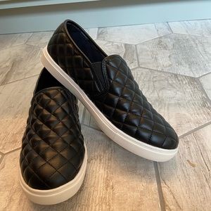 NWOT Time & Tru Slip-on Shoes